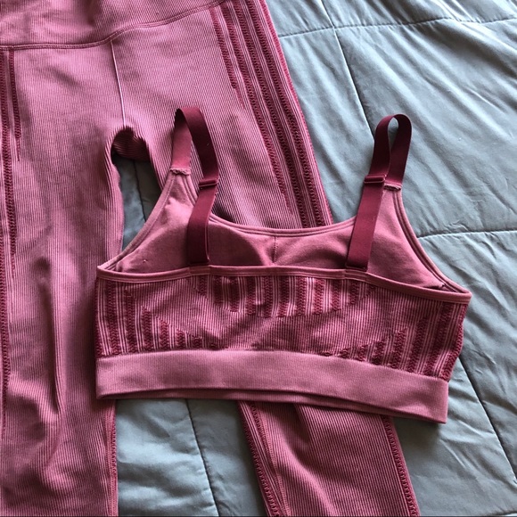 Fabletics by Kelly Rowland- Conquer outfit 💪 - Picture 4 of 6